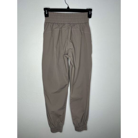 Halara Nylon Joggers Women's Size XS Gray Athleisure Active  Activewear Workout - Picture 2 of 7